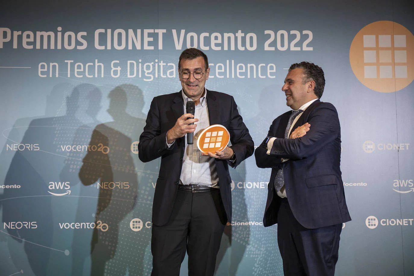 El presidente del Consejo Asesor de CIONET Madrid, Enrique Ávila, recogió el Premio especial a la Mejor Trayectoria Profesional.