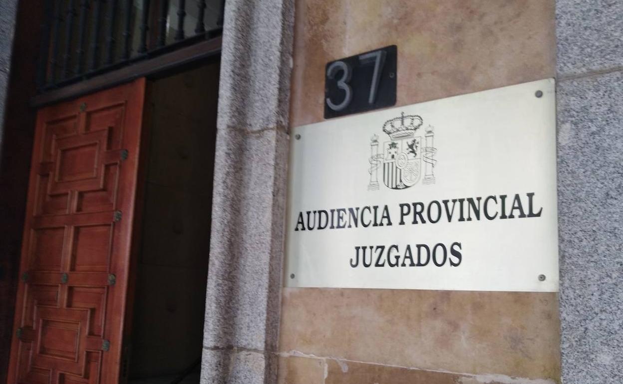 Acceso a la Audiencia Provincial. 