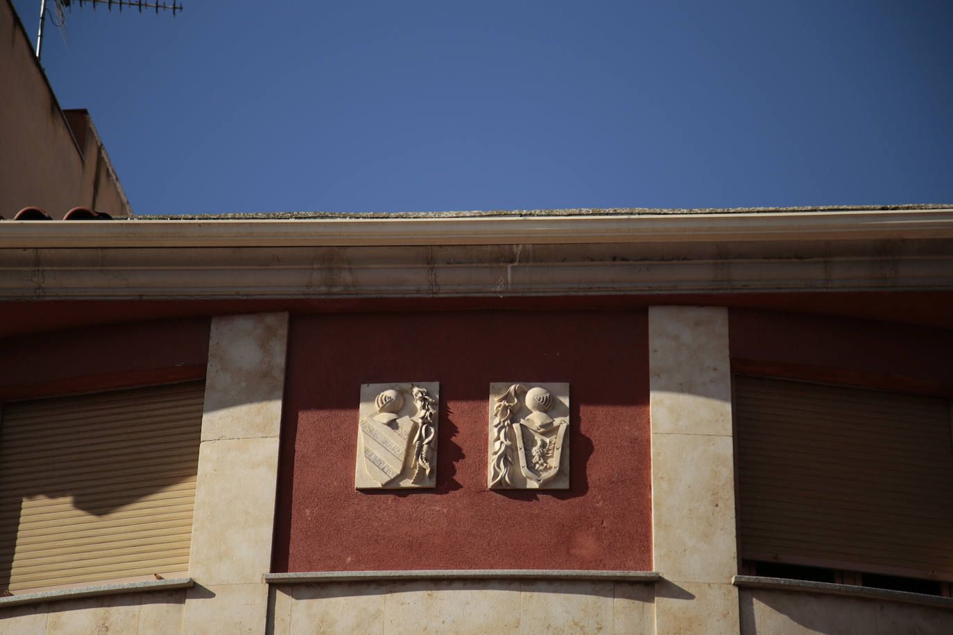 La heráldica presente en alguna vivienda.