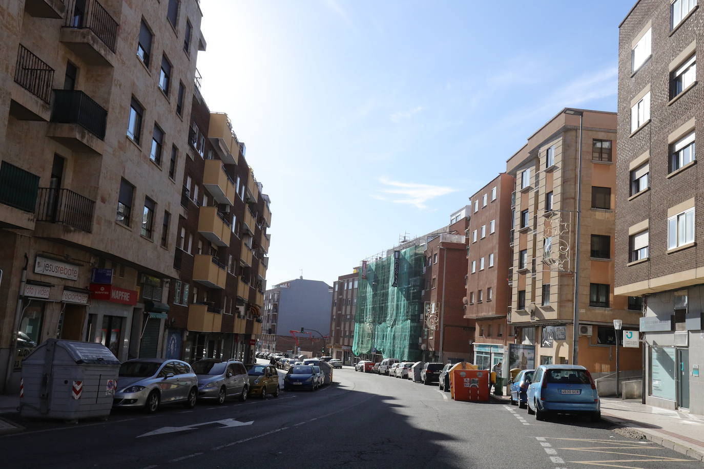 La carretera de Ledesma, la principal arteria del barrio