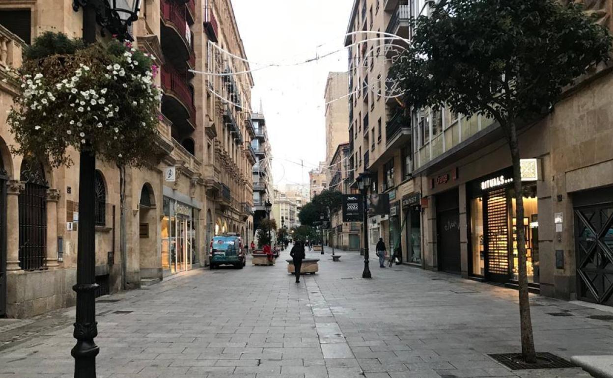 La céntrica calle Toro de Salamanca.