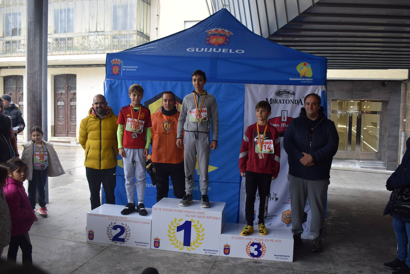 Fotos: Javier Montero y Verónica Sánchez se alzan con la victoria en el Jamón Veloz de Guijuelo