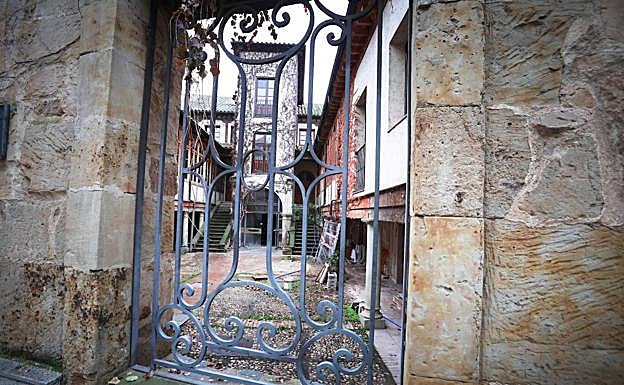 Aspecto actual de la Fonda Veracuz con las obras paradas. 