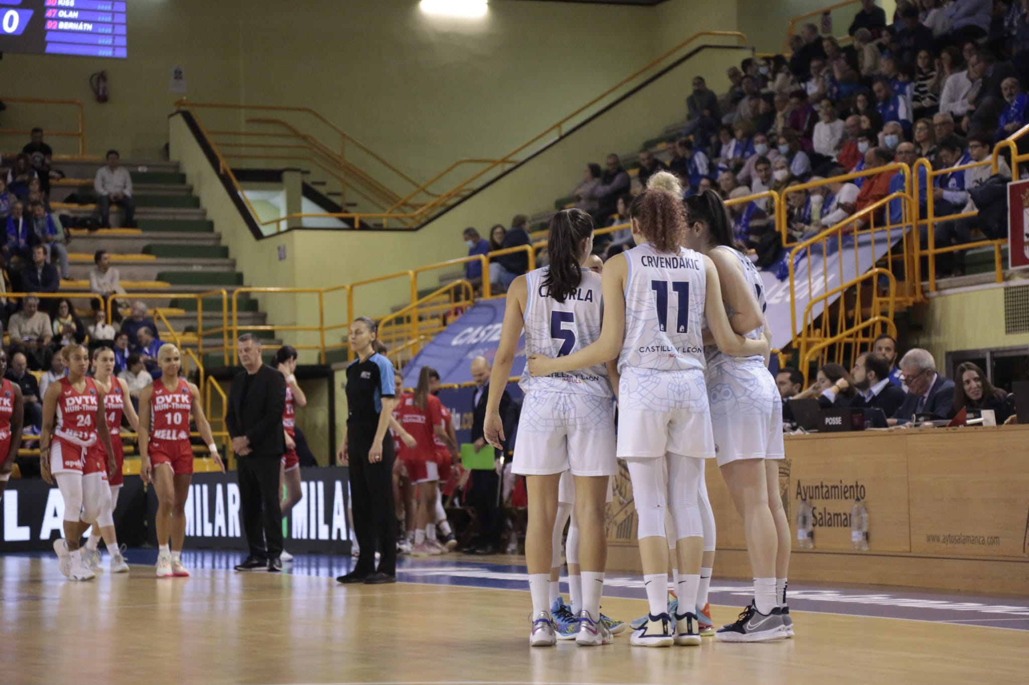 Fotos: Partido de Euroliga entre Avenida y DVTK