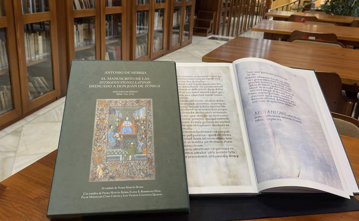 Una edición facsímil de 'El manuscrito de las Introductiones Latinae'. 