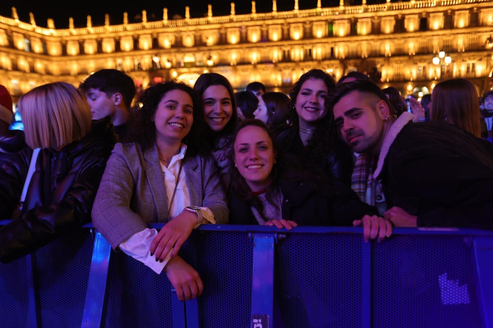 Fotos: Miles de jóvenes disfrutan de un fin de año anticipado