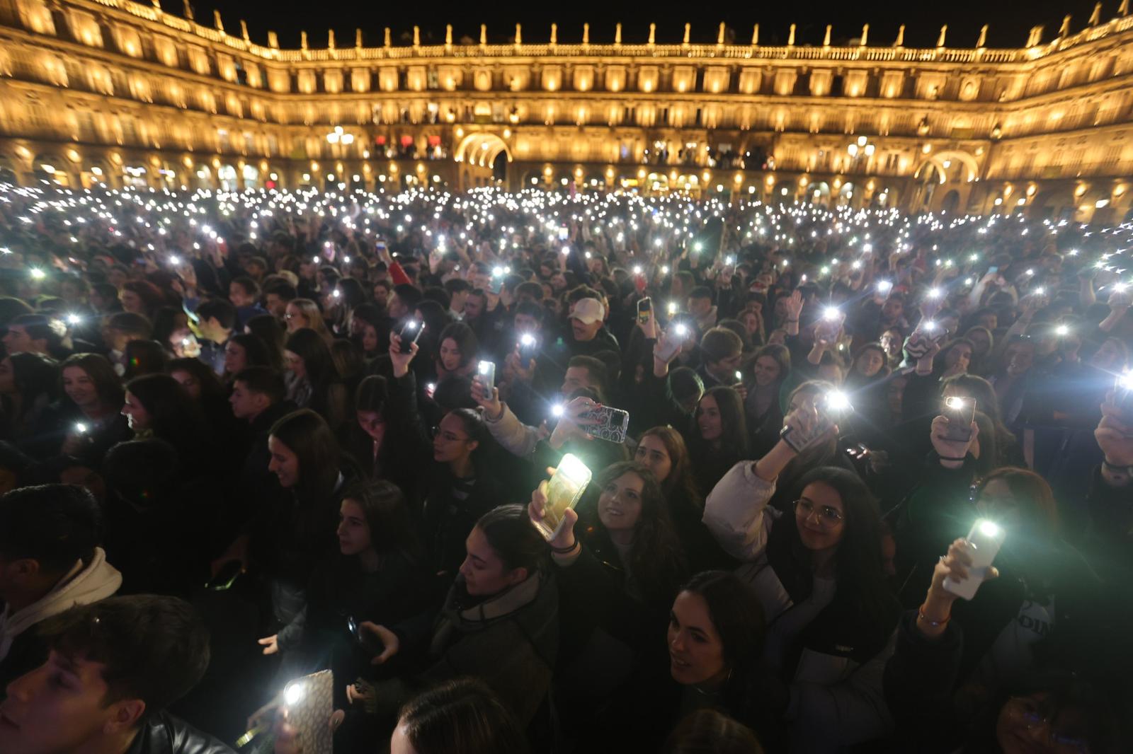 Fotos: Miles de jóvenes disfrutan de un fin de año anticipado