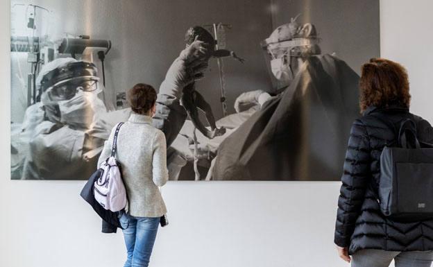 El Hospital de Salamanca recupera las emociones más intensas de la pandemia 