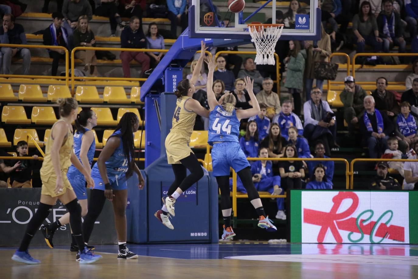 Fotos: CB Avenida-Barça CBS