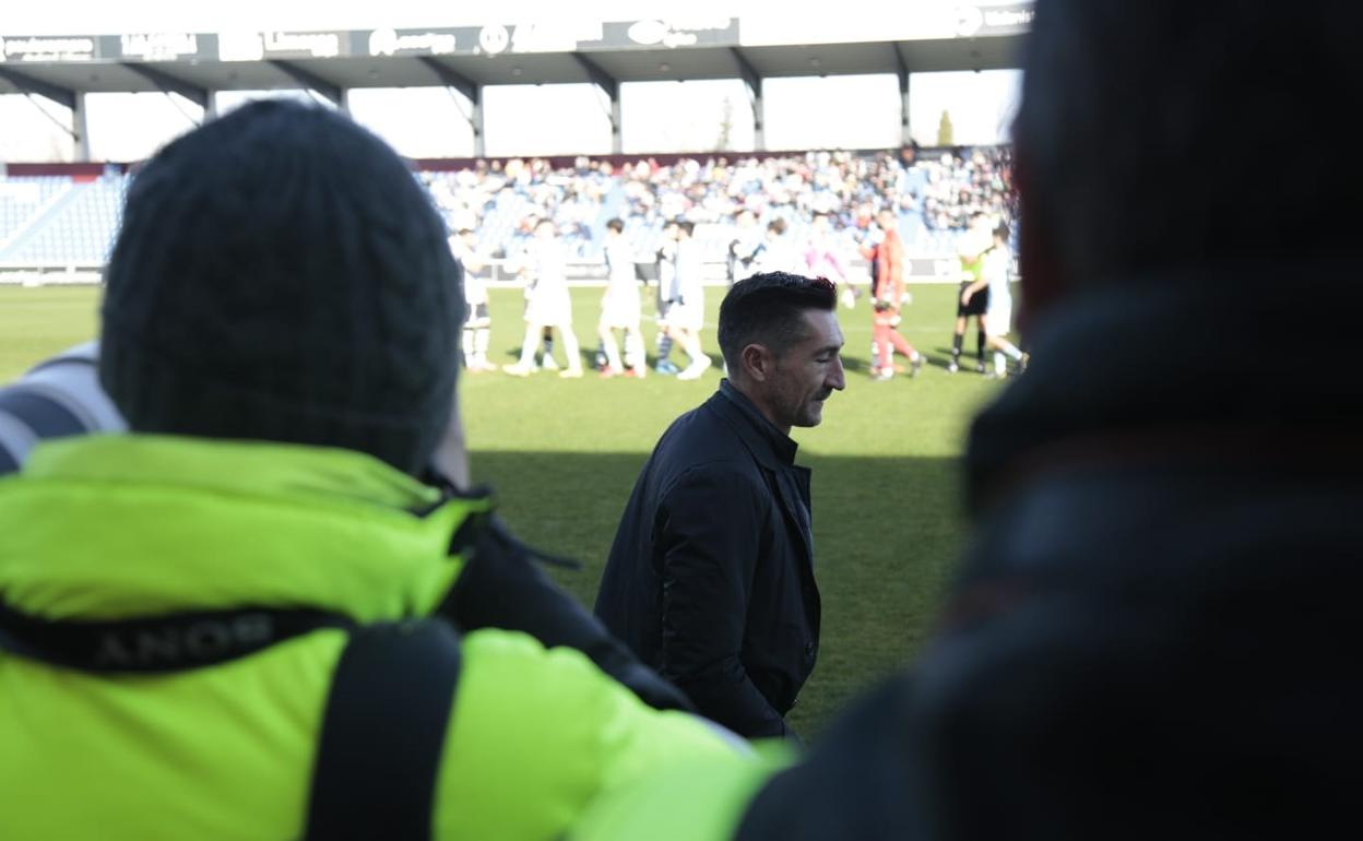 Raúl Casañ, al inicio del partido de Unionistas ante el Celta B. 