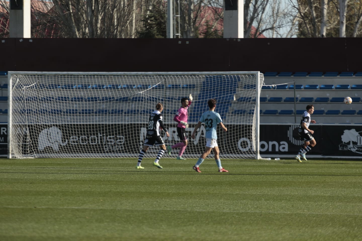 Fotos: Unionistas encaja una goleada del Celta B en el último partido del año (0-3)