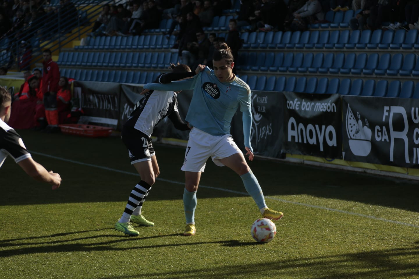 Fotos: Unionistas encaja una goleada del Celta B en el último partido del año (0-3)