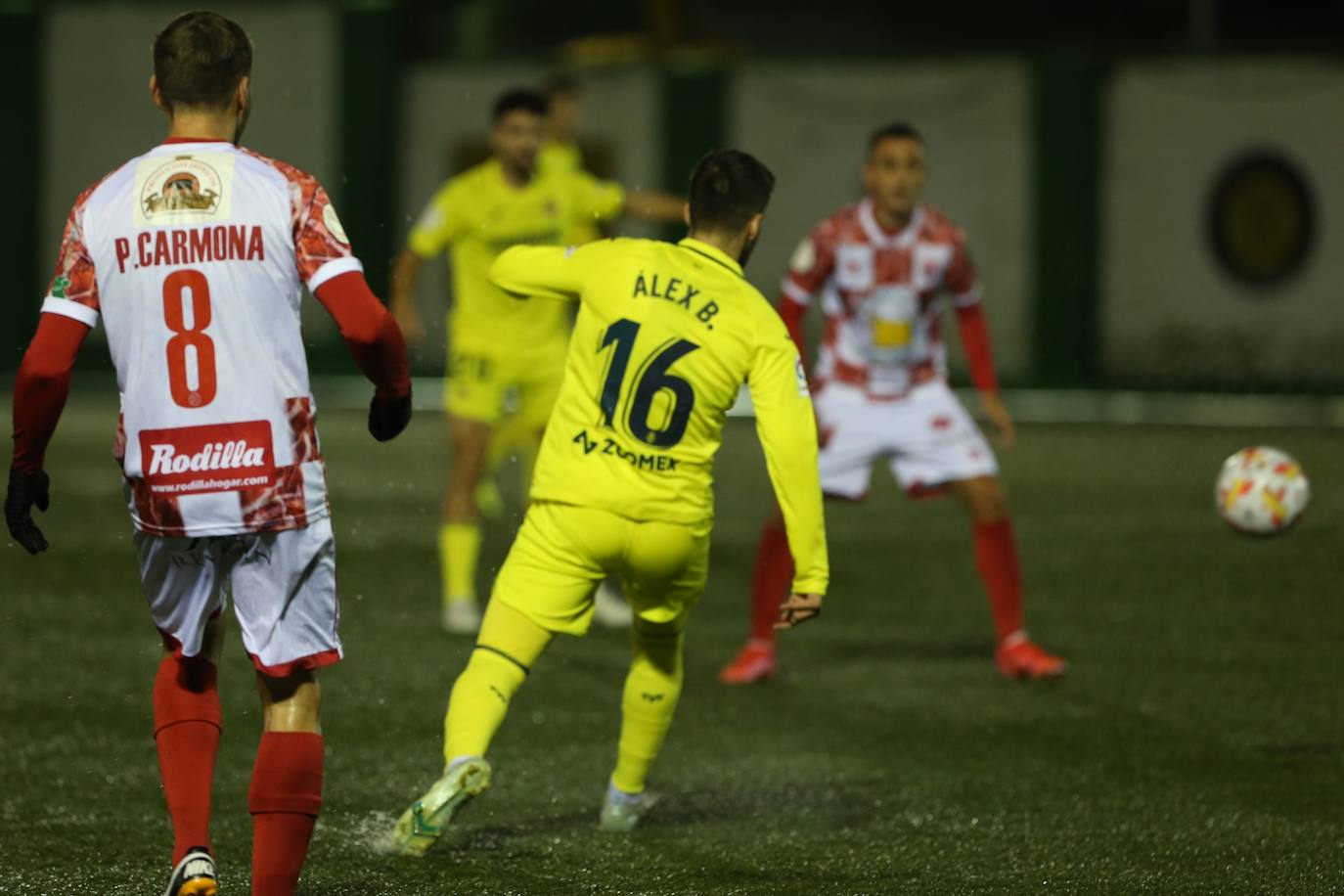 Fotos: Las mejores imágenes del CD Guijuelo-Villarreal de la Copa del Rey