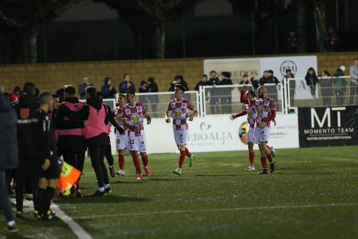 Fotos: Las mejores imágenes del CD Guijuelo-Villarreal de la Copa del Rey