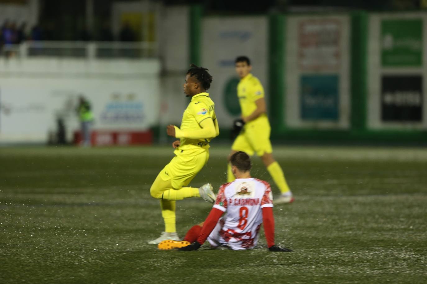 Fotos: Las mejores imágenes del CD Guijuelo-Villarreal de la Copa del Rey