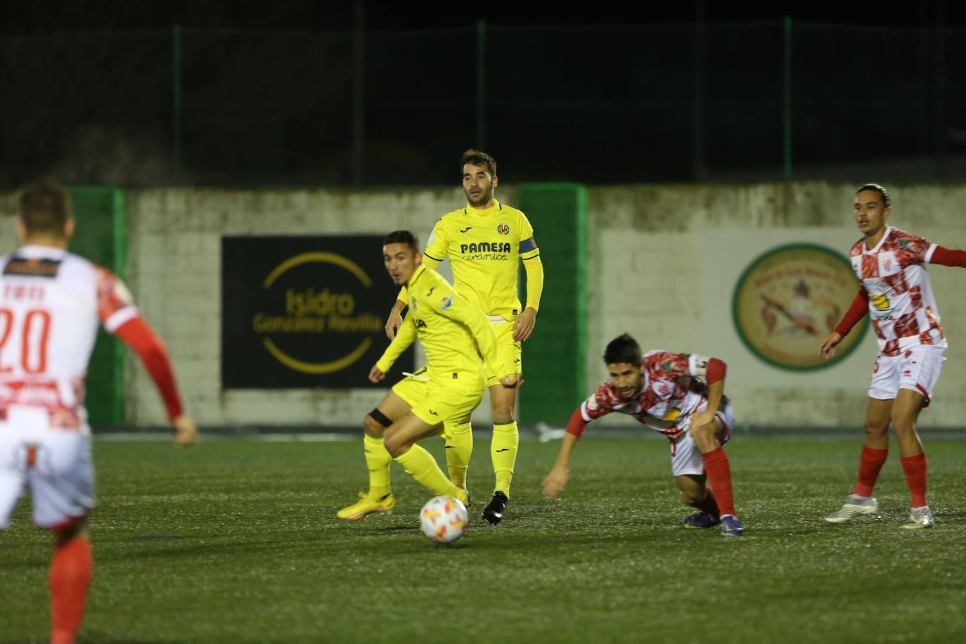 Fotos: Las mejores imágenes del CD Guijuelo-Villarreal de la Copa del Rey