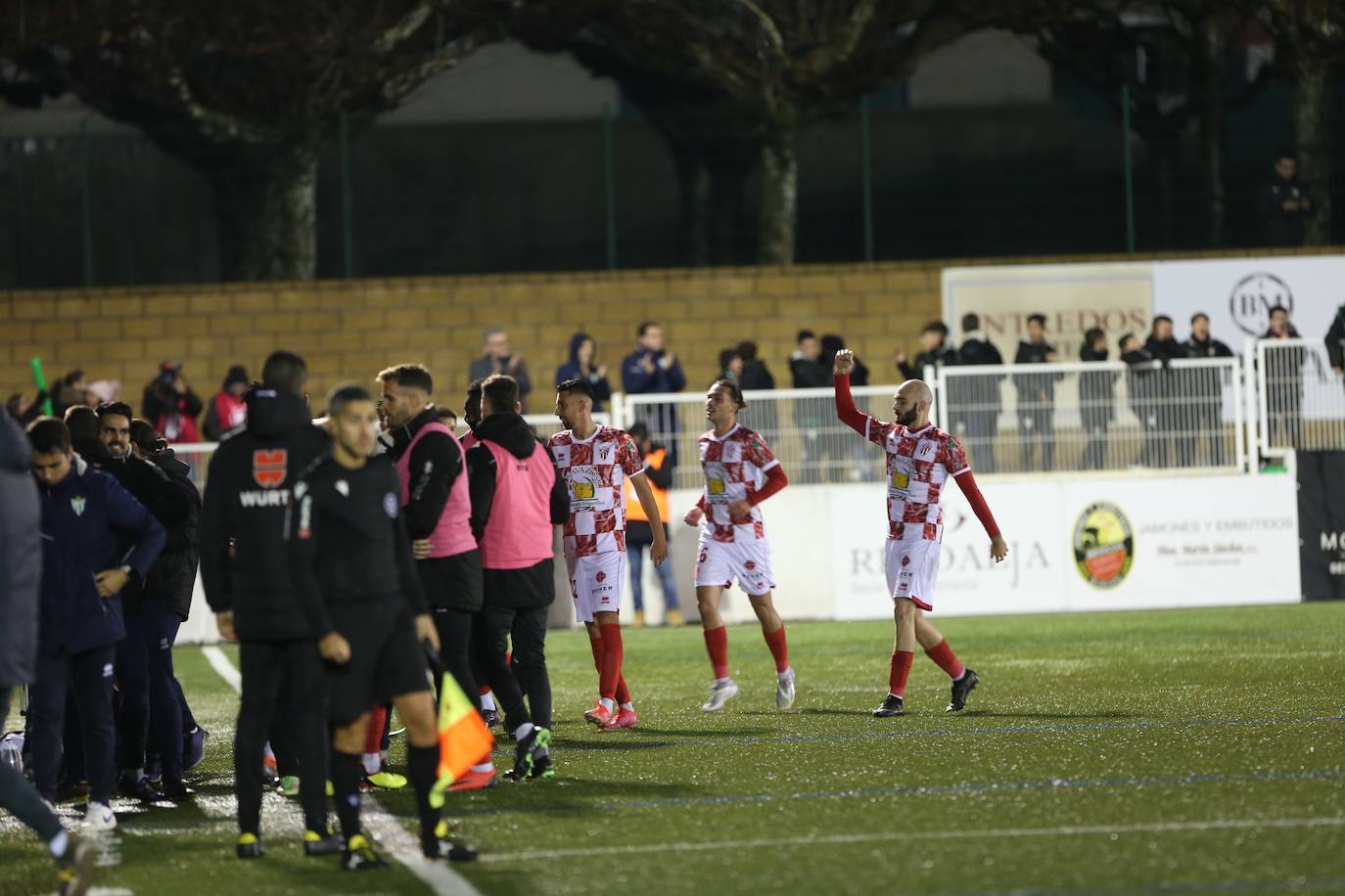 Fotos: Las mejores imágenes del CD Guijuelo-Villarreal de la Copa del Rey