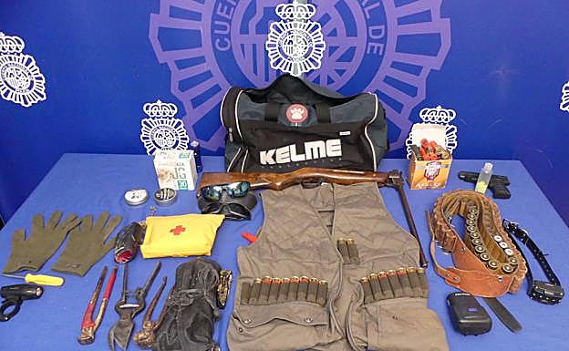 Detenido tras robar de un coche en Pizarrales una escopeta y cartuchos