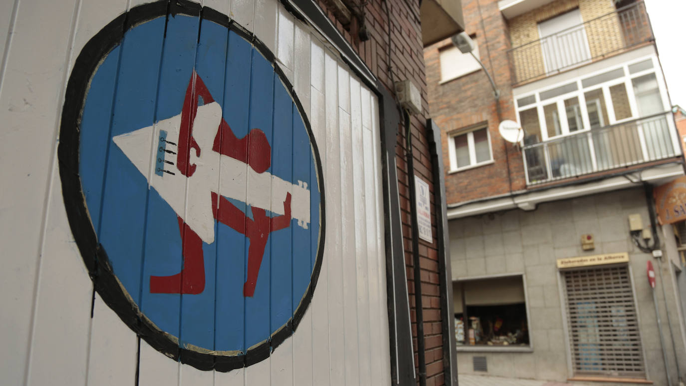 Fotos: ZOES reclama más vegetación y menos coches para el barrio del Oeste