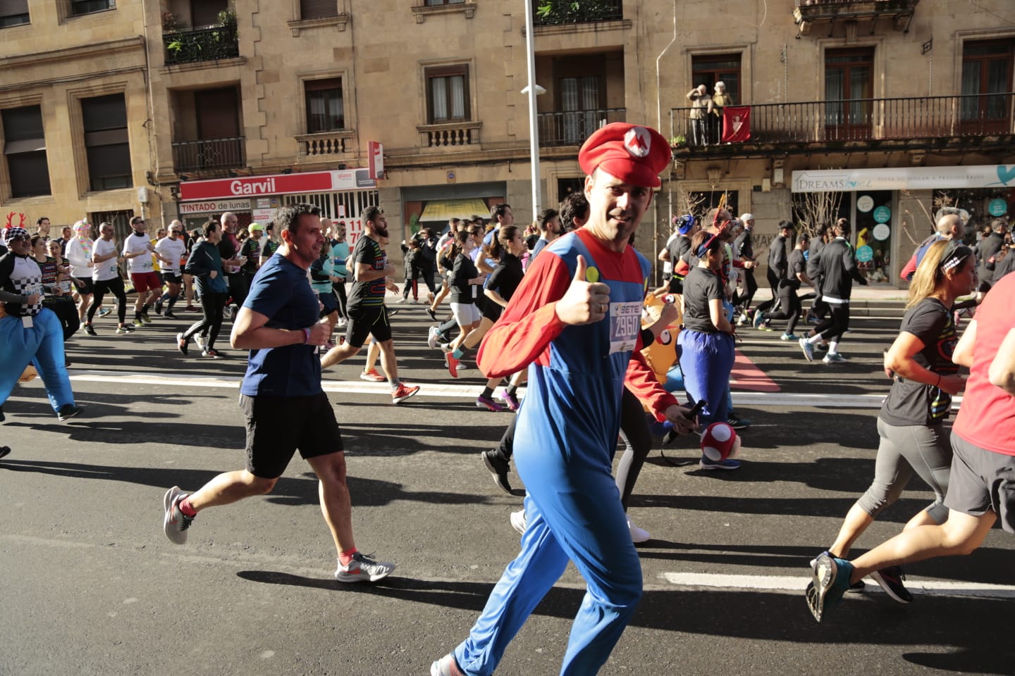 Fotos: Pablo Sánchez Gómez y Nuria Lugueros conquistan la XXXVIII San Silvestre Salmantina