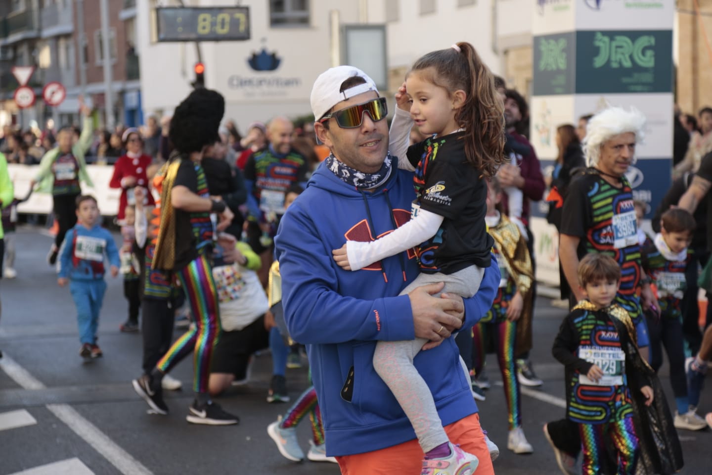 Fotos: Guillermo Perea y Paula Martínez ganan la carrera A de la San Silvestre
