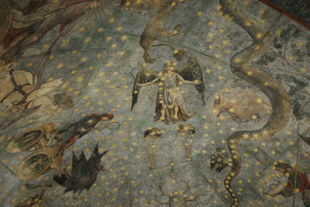 Imagen de archivo de mural del cielo de Salamanca.