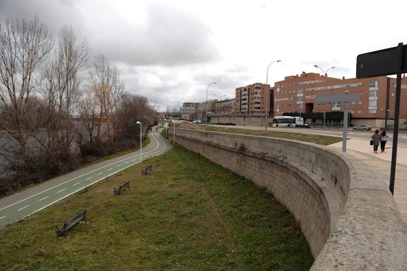 Así cambia Salamanca cuando falta la luz del día