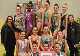 Pleno del Rítmica Salamanca metiendo a todas sus gimnastas en el Nacional