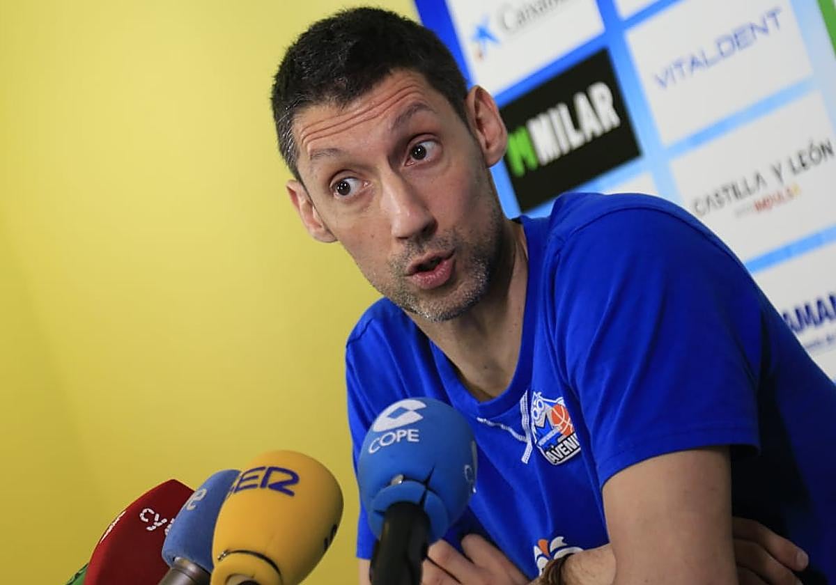 Pepe Vázquez, ante los medios este martes.