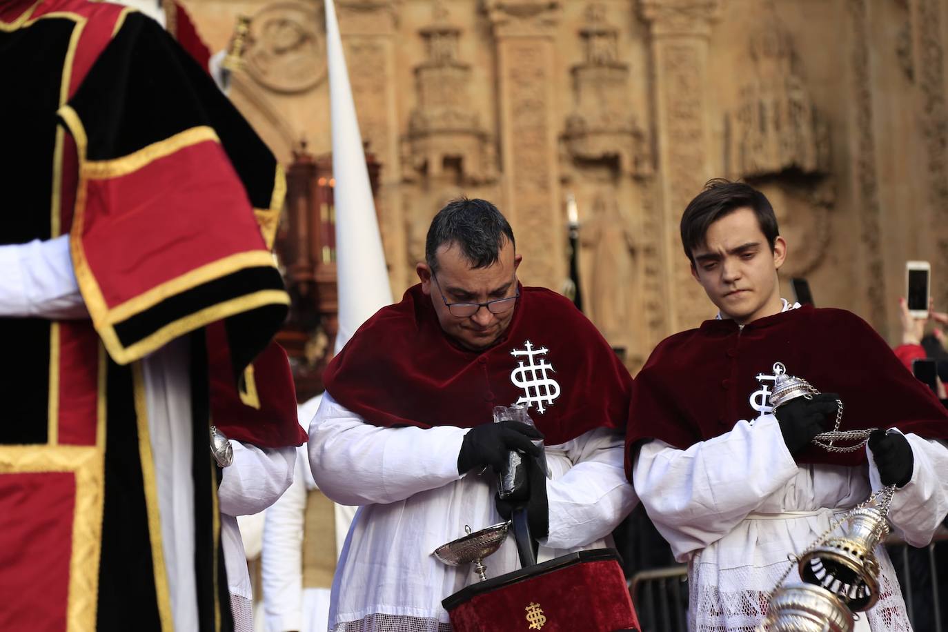 La Cofradía del Rosario hace brillar a Jesús de la Redención en el Sábado de Pasión