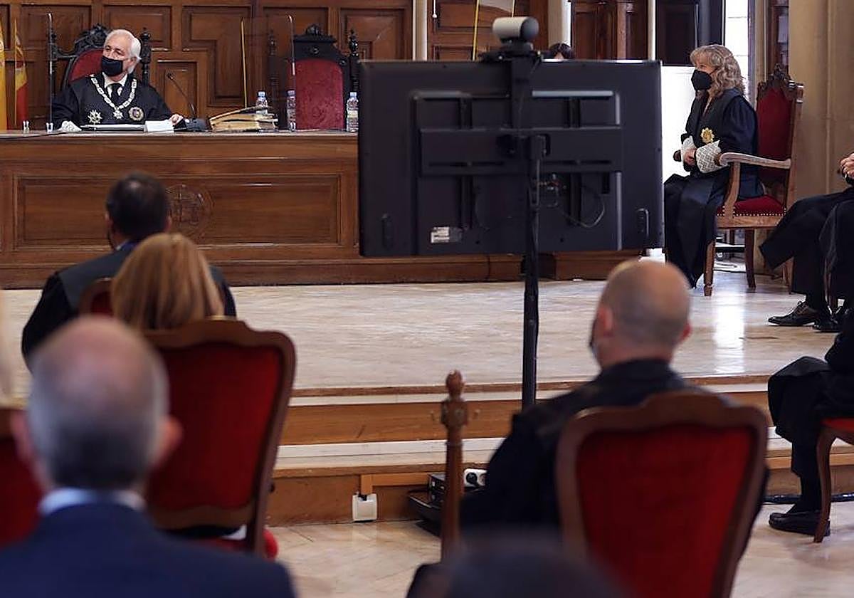 El TSJ rebaja la pena a un condenado en Salamanca por trata y prostitución de mujeres