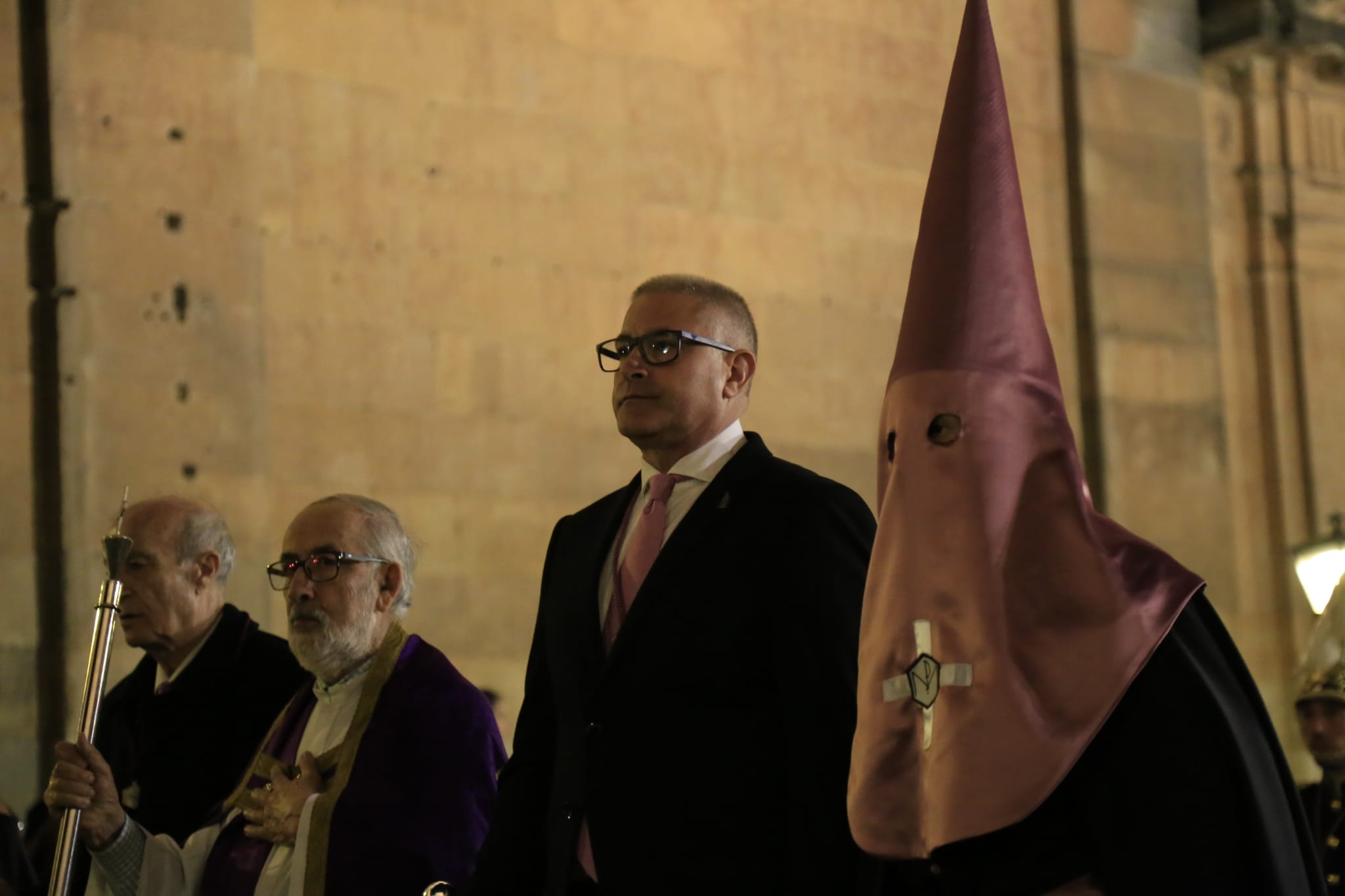 La solemnidad de Jesús Flagelado envuelve la noche de Salamanca