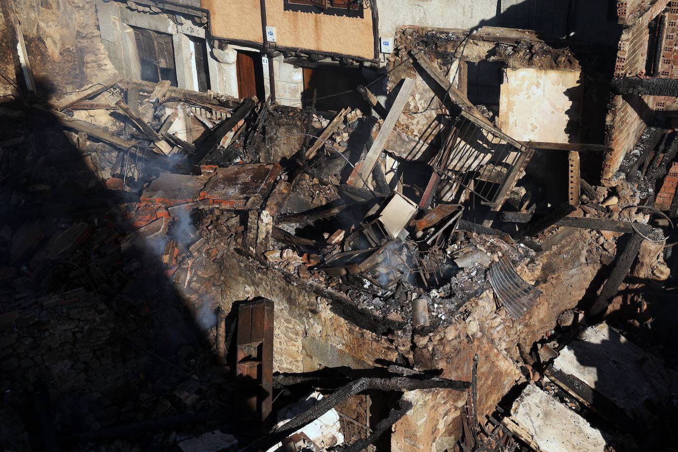 Extinguido el voraz fuego de La Alberca