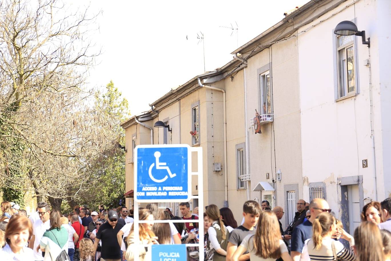 La Hermandad del Silencio recorre Salamanca en un multitudinario Sábado Santo