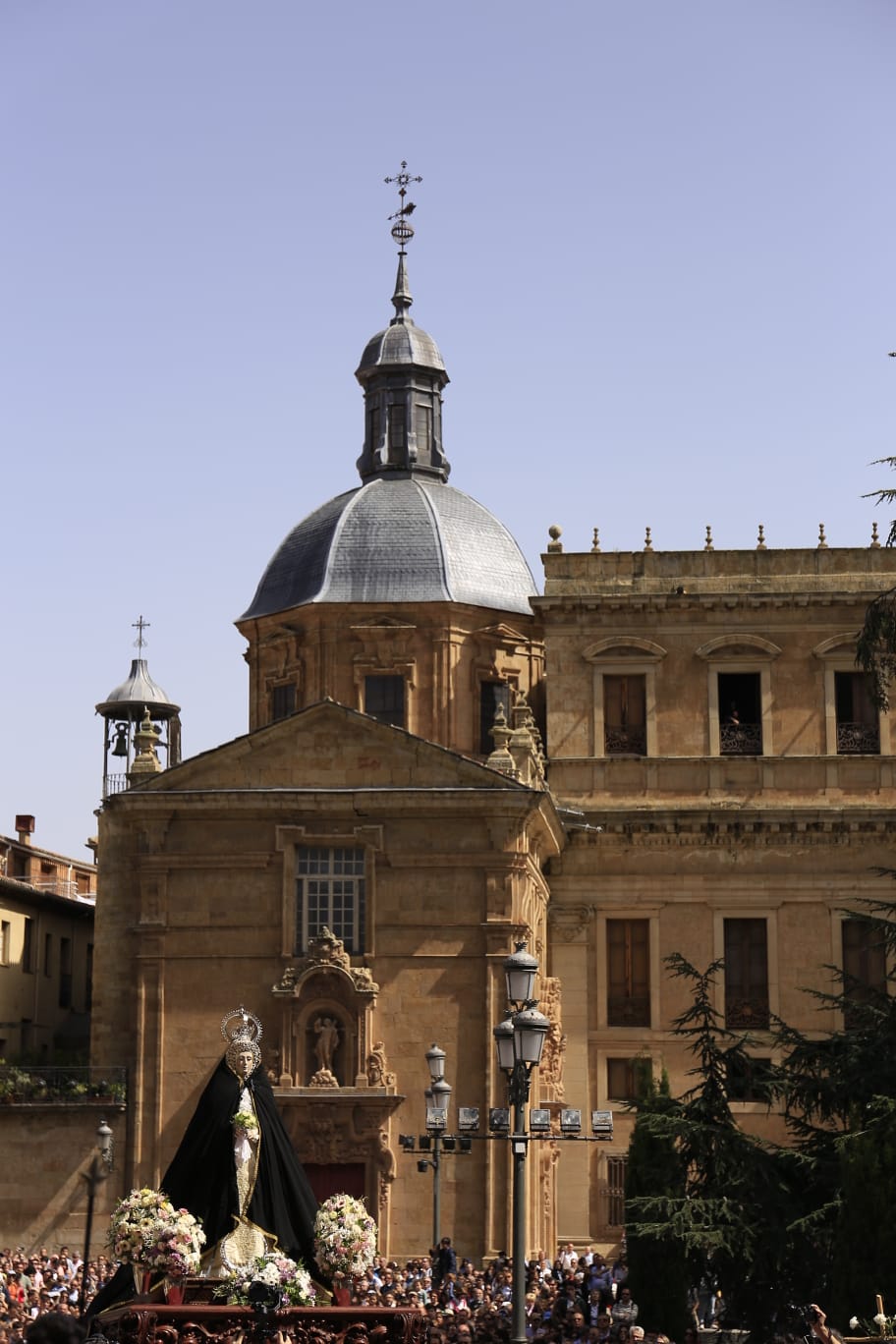El tradicional Encuentro culmina la Semana Santa salmantina
