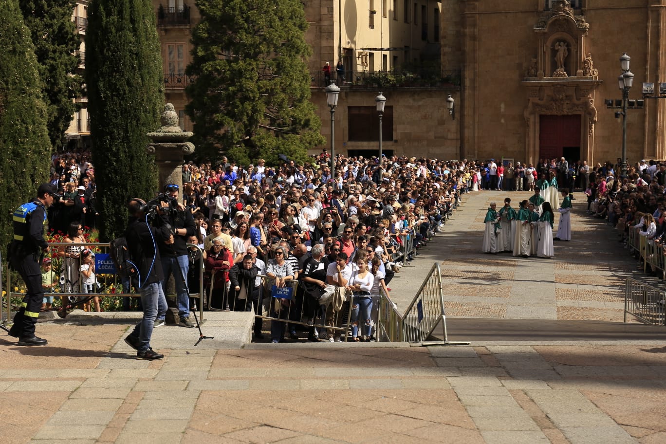 El tradicional Encuentro culmina la Semana Santa salmantina