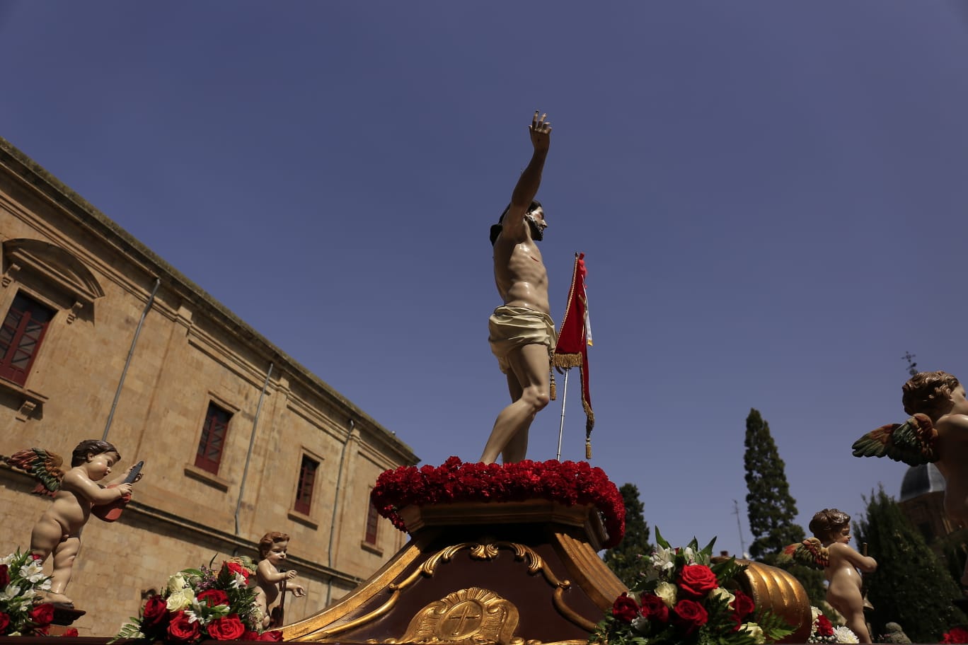 El tradicional Encuentro culmina la Semana Santa salmantina