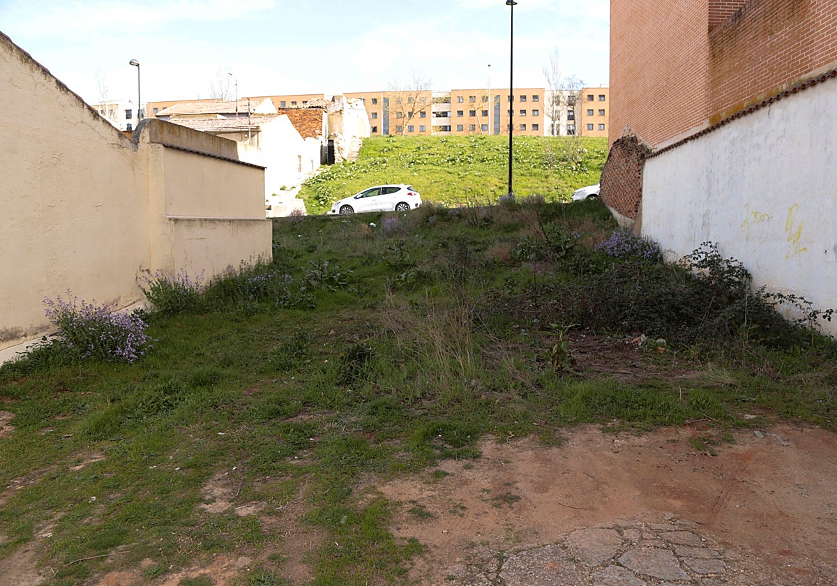 Chamberí cuenta con muchos solares sin uso tanto particulares como municipales.