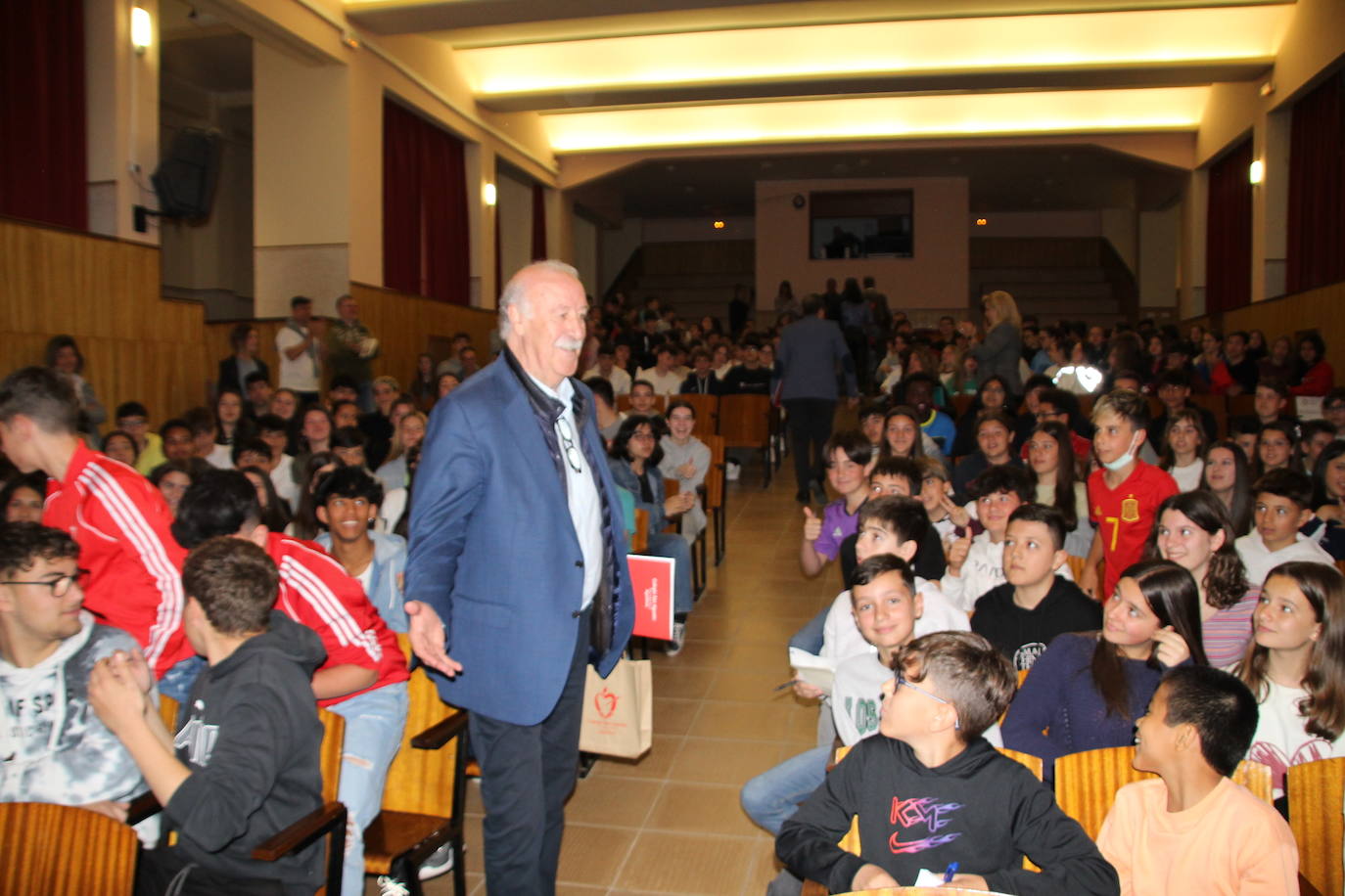 Imagen secundaria 2 - Los valores del deporte como tema principal en la segunda jornada de «Enseñar educando»