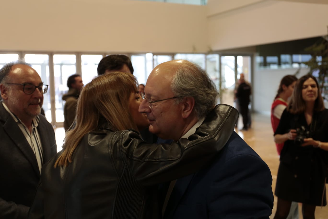 La solidaridad con Ucrania brilla en la gala de Cruz Roja