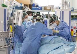 Imagen de archivo de una intervención en el Hospital.