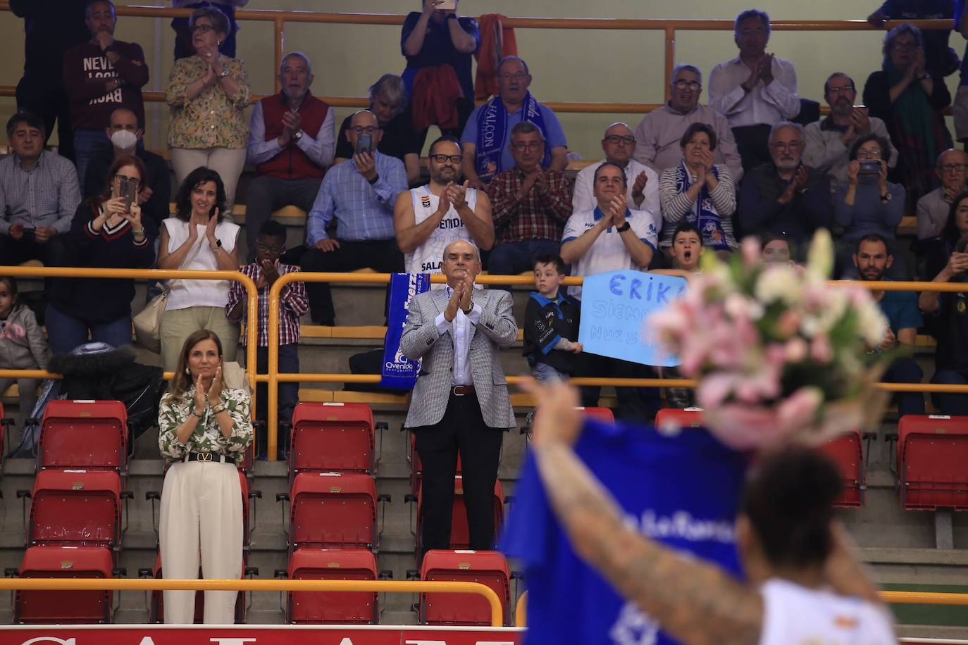 Erika de Souza se despide del baloncesto