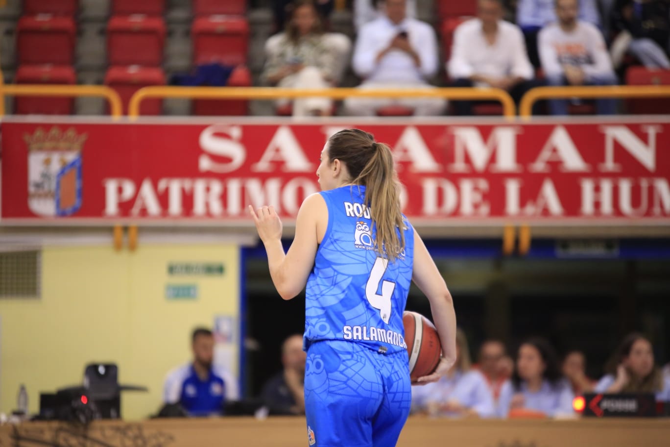 Avenida vence a Jairis y mira al playoff