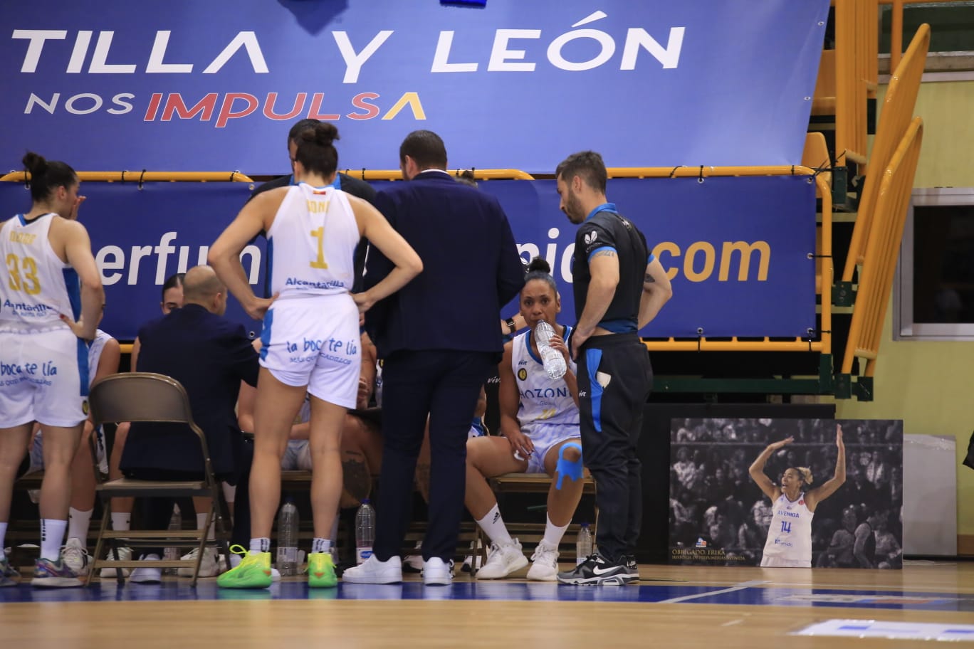 Avenida vence a Jairis y mira al playoff