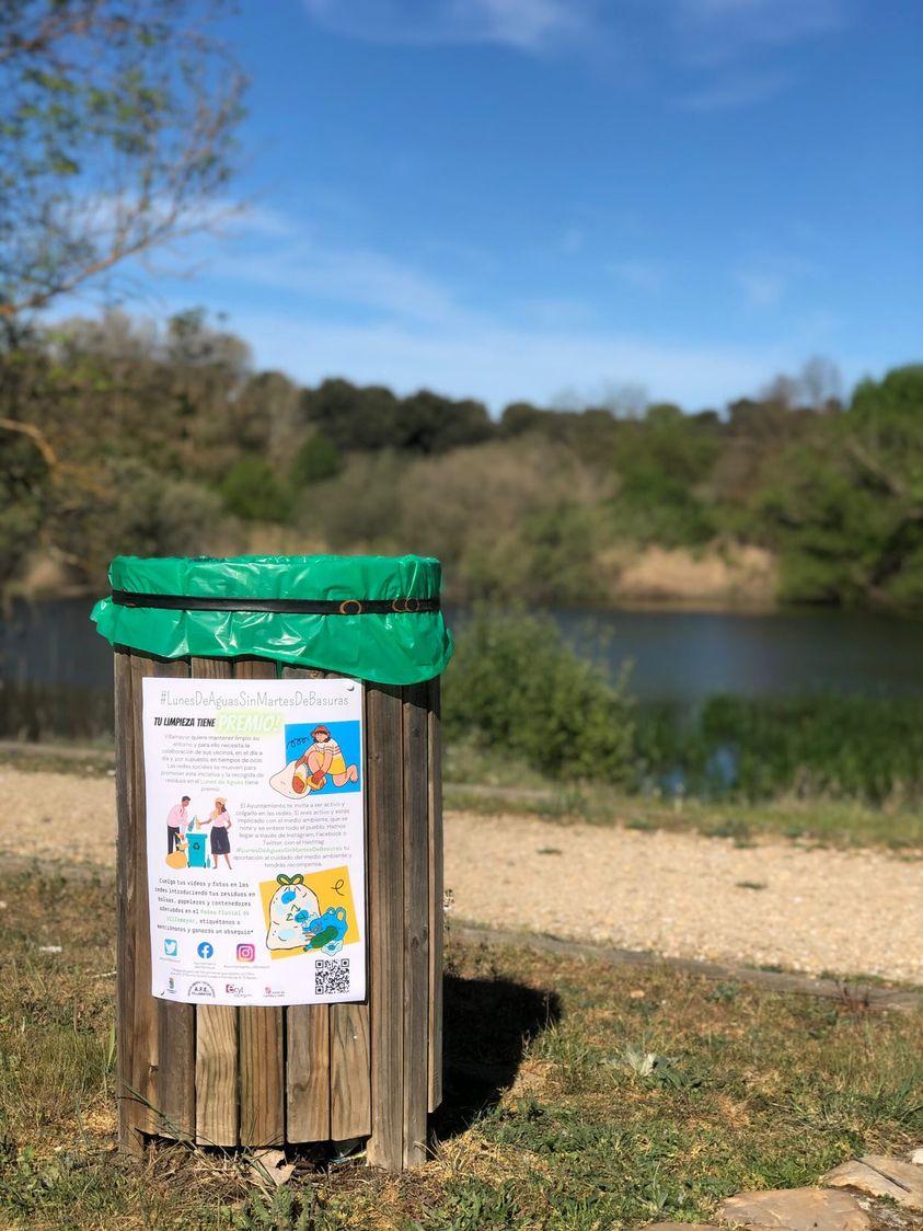 Imagen secundaria 2 - Un Lunes de Aguas sin basura es posible en un municipio de Salamanca