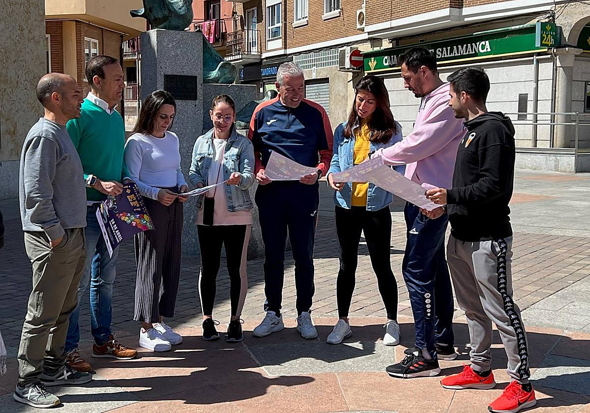 Presentación del Día de la Edución Física en la Calle en Carbajosa de la Sagrada.