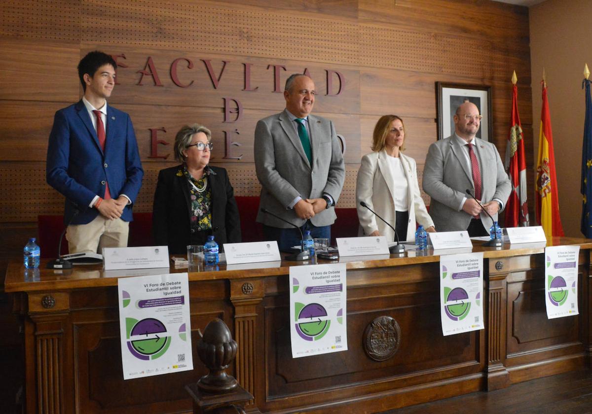 Presentación del VI Foro de Debate Estudiantil sobre políticas públicas de igualdad.