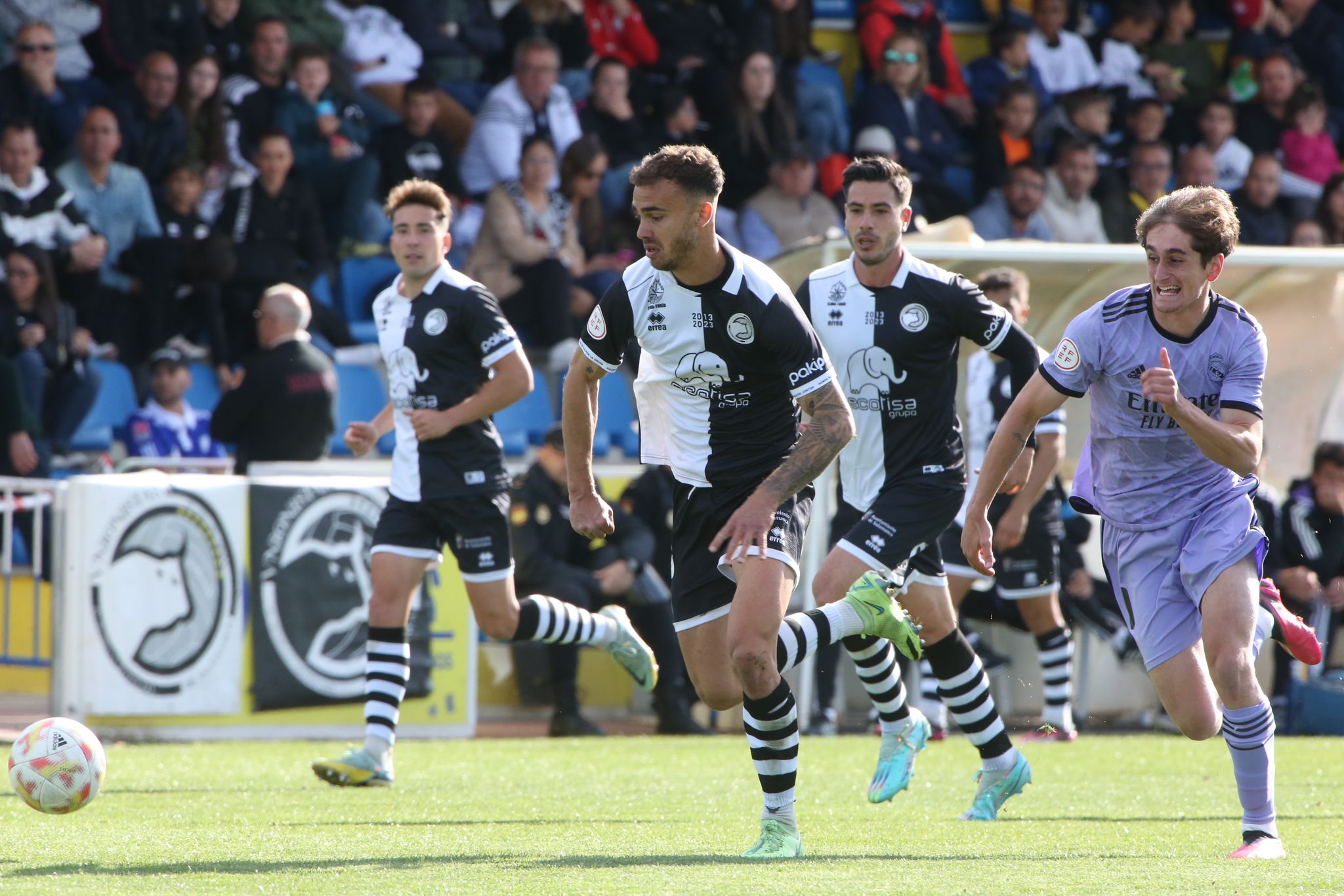 Unionistas vence al Madrid Castilla de Raúl y sueña con el play-off