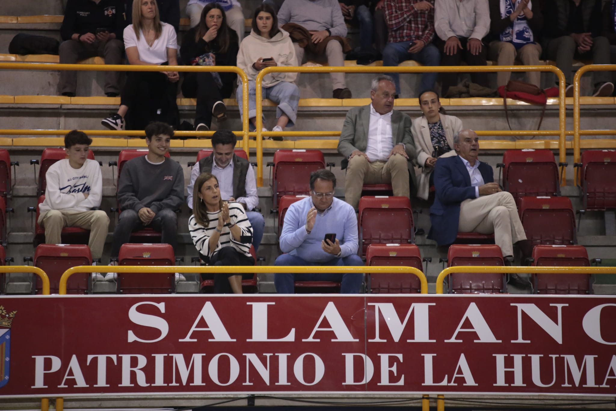 Avenida vence con comidad a Cadí La Seu para acceder a semis