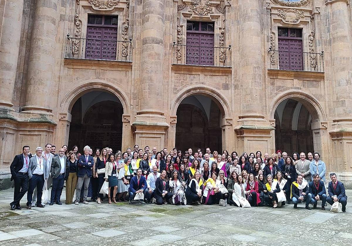 La UPSA acoge la mayor reunión de exalumnos de Periodismo de su historia